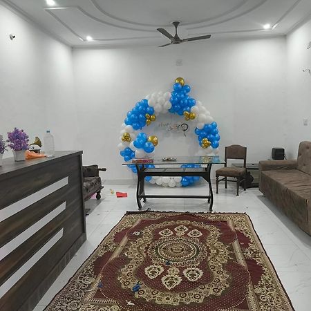 Abhiram Homestay Khajurāho Екстериор снимка