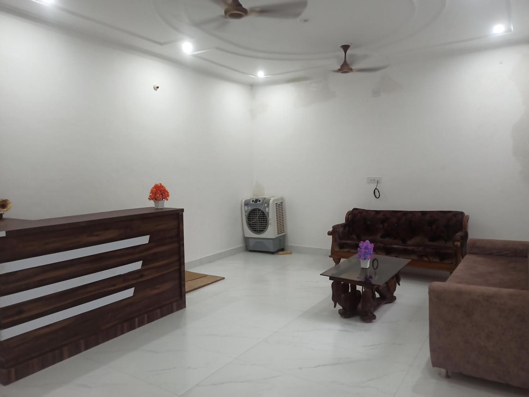 Abhiram Homestay Khajurāho Екстериор снимка