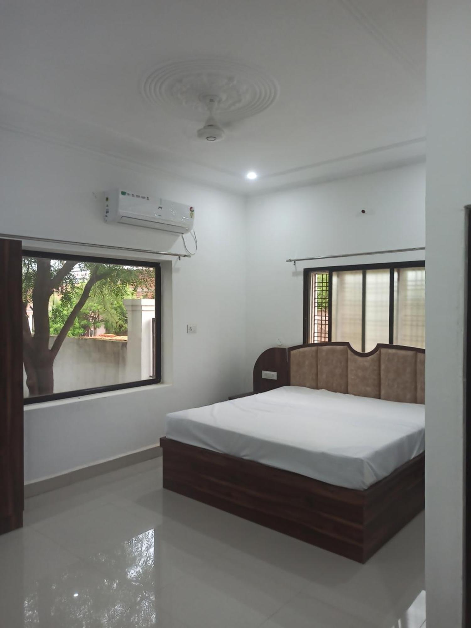 Abhiram Homestay Khajurāho Екстериор снимка