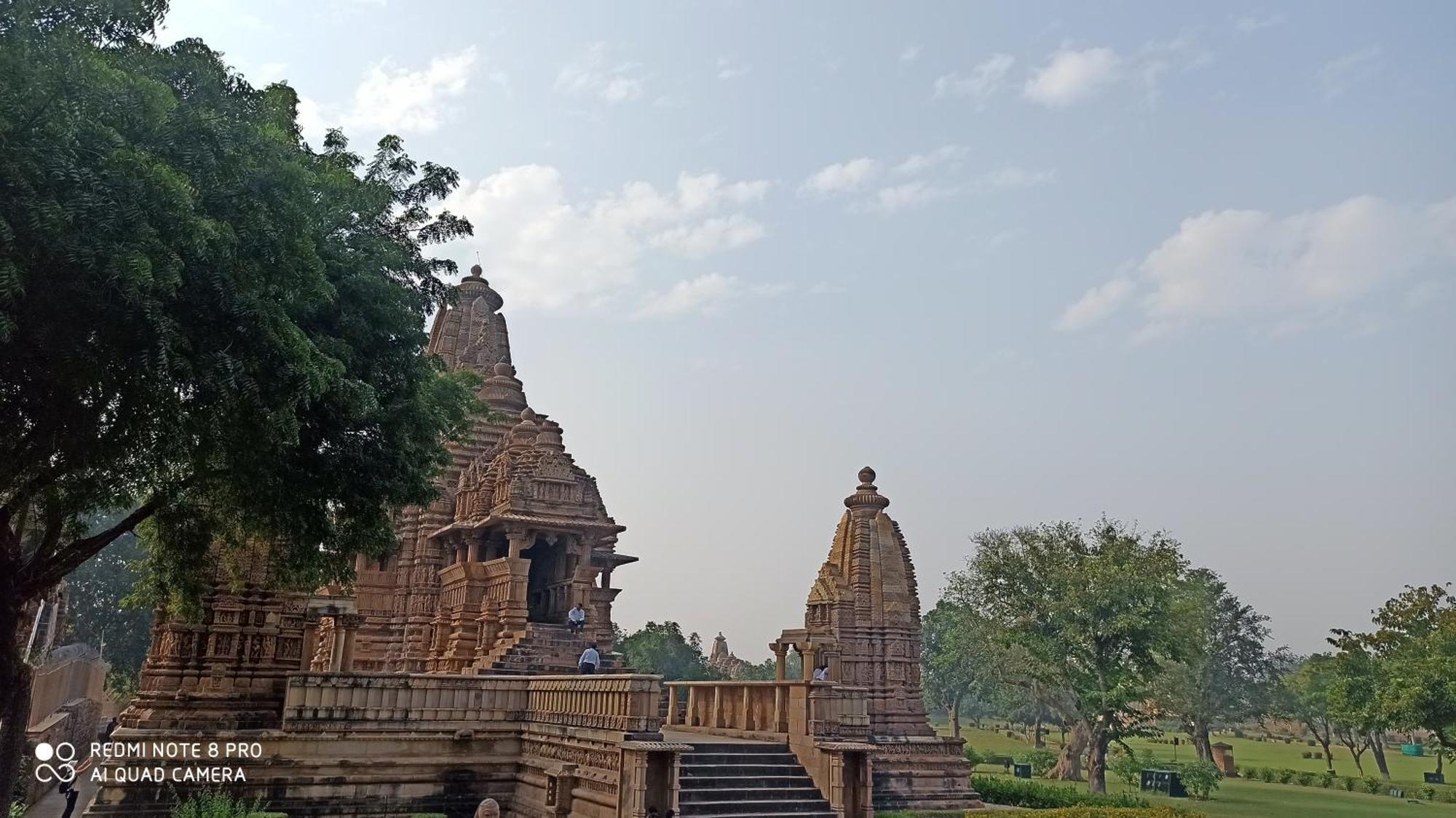 Abhiram Homestay Khajurāho Екстериор снимка