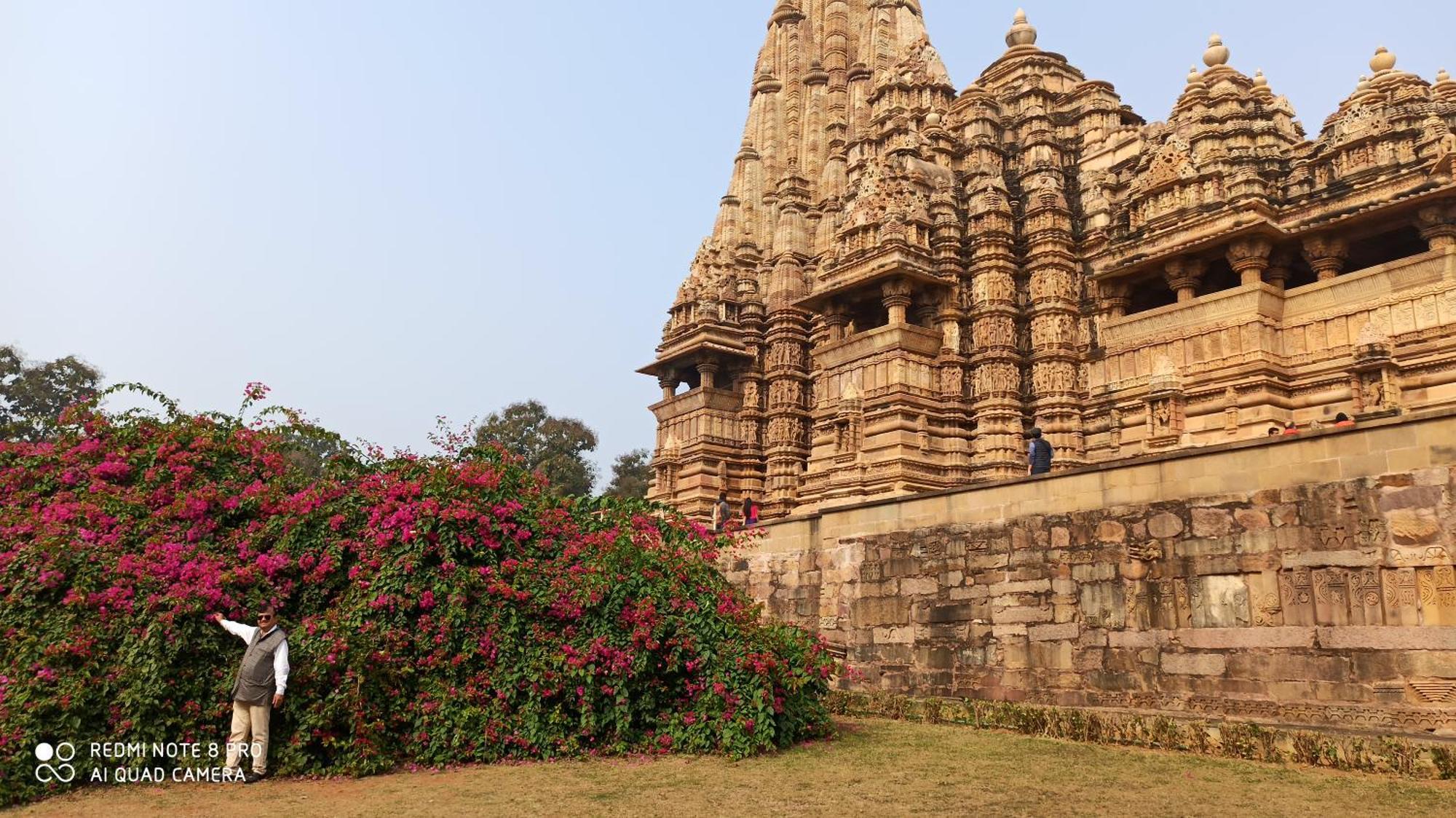 Abhiram Homestay Khajurāho Екстериор снимка