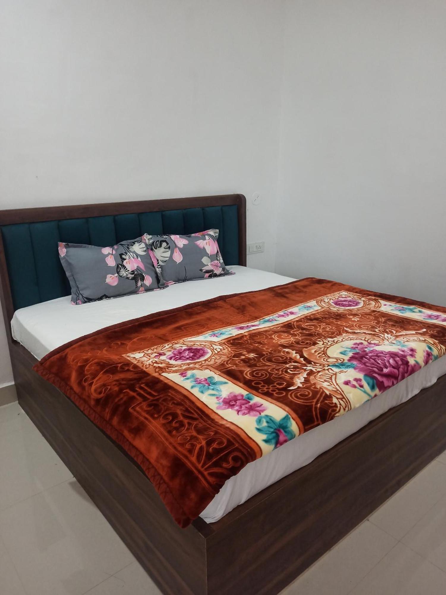 Abhiram Homestay Khajurāho Екстериор снимка